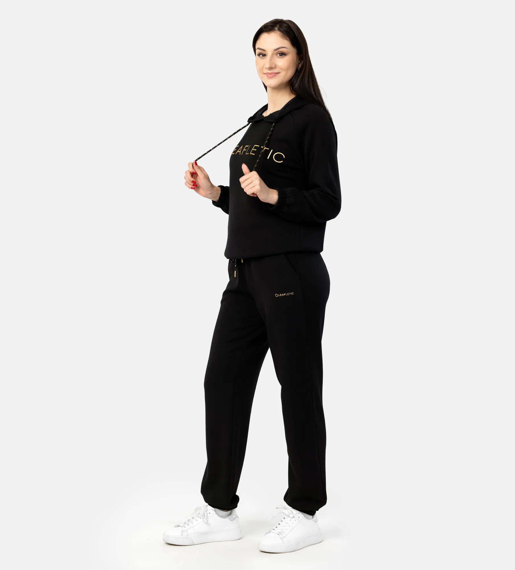 Hanorac pentru şi pantaloni sport femei
