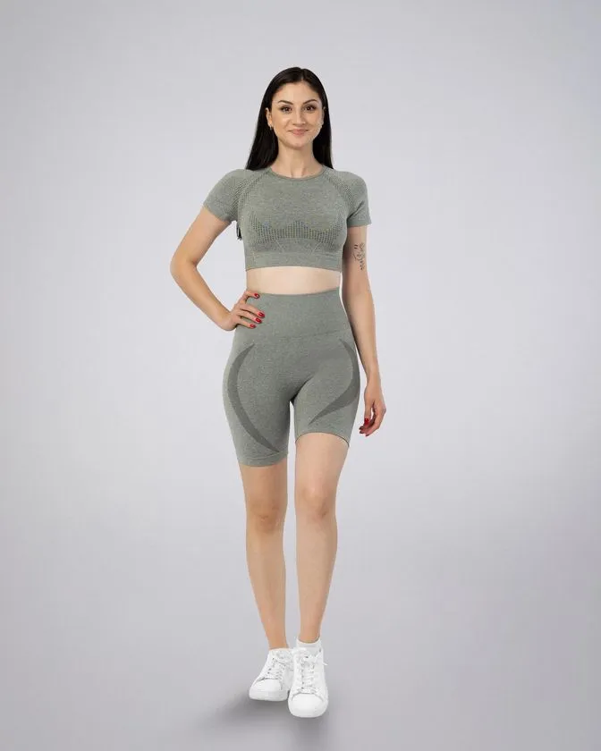 Sport tricou femei şi pantaloni scurți